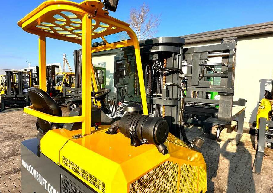 Leie  Combilift C2500CB - DIESEL - TRIPLEX - 2018 - LIKE NEW Combilift C2500CB - DIESEL - TRIPLEX - 2018 - LIKE NEW: bilde 30