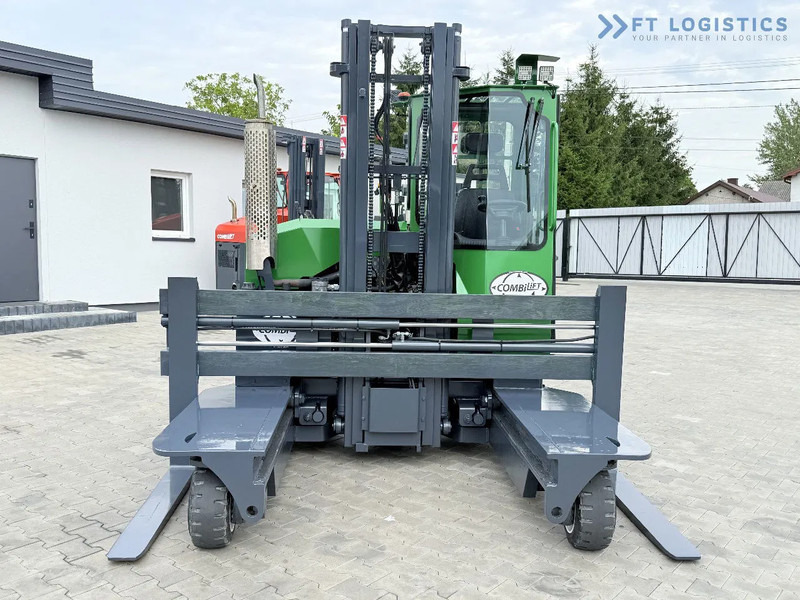 Combilift C3000 / DIESEL / DUPLEX - 4000MM / WIDE FORK POSITIONER 2700MM / FULL HEATED CABIN / ONLY 6905H / CONDITION - LIKE NEW! C3000 / - 4-veis truck: bilde 4 Combilift C3000 / DIESEL / DUPLEX - 4000MM / WIDE FORK POSITIONER 2700MM / FULL HEATED CABIN / ONLY 6905H / CONDITION - LIKE NEW! C3000 / - 4-veis truck: bilde 4
