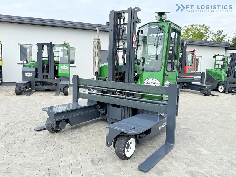 Combilift C3000 / DIESEL / DUPLEX - 4000MM / WIDE FORK POSITIONER 2700MM / FULL HEATED CABIN / ONLY 6905H / CONDITION - LIKE NEW! C3000 / - 4-veis truck: bilde 3 Combilift C3000 / DIESEL / DUPLEX - 4000MM / WIDE FORK POSITIONER 2700MM / FULL HEATED CABIN / ONLY 6905H / CONDITION - LIKE NEW! C3000 / - 4-veis truck: bilde 3