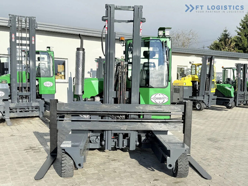 Combilift C3000 / DIESEL / DUPLEX 4200MM / FREE LIFT / WIDE FORK POSITIONER / FULL CABIN / EXCELLENT CONDITION / Wide range of four-way an - 4-veis truck: bilde 4 Combilift C3000 / DIESEL / DUPLEX 4200MM / FREE LIFT / WIDE FORK POSITIONER / FULL CABIN / EXCELLENT CONDITION / Wide range of four-way an - 4-veis truck: bilde 4