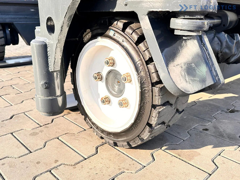 Combilift C3000 / DUPLEX / 4100MM / LPG / FREE LIFT / Like New C3000 / DUPLEX / 4100MM / LPG / FREE LIFT / Like New - 4-veis truck: bilde 4 Combilift C3000 / DUPLEX / 4100MM / LPG / FREE LIFT / Like New C3000 / DUPLEX / 4100MM / LPG / FREE LIFT / Like New - 4-veis truck: bilde 4