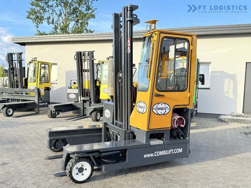 Combilift C3000 / GAS / DUPLEX 4500MM / ONLY 3096 HOURS / FORK SIDE SHIFT / FULL CABIN / EXCELLENT CONDITION / Wide range of four-way and - 4-veis truck: bilde 2 Combilift C3000 / GAS / DUPLEX 4500MM / ONLY 3096 HOURS / FORK SIDE SHIFT / FULL CABIN / EXCELLENT CONDITION / Wide range of four-way and - 4-veis truck: bilde 2