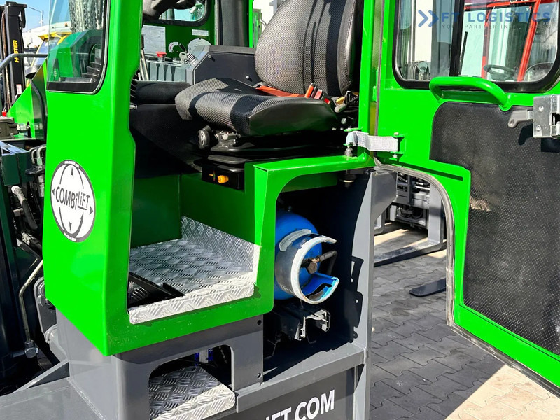Combilift C4000 / LPG / DUPLEX / 4500MM / FREE LIFT / LIKE NEW C4000 / LPG / DUPLEX / 4500MM / FREE LIFT / LIKE NEW - 4-veis truck: bilde 5 Combilift C4000 / LPG / DUPLEX / 4500MM / FREE LIFT / LIKE NEW C4000 / LPG / DUPLEX / 4500MM / FREE LIFT / LIKE NEW - 4-veis truck: bilde 5
