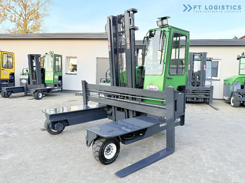 Combilift C4500 / DIESEL / DUPLEX 4000MM / WIDE FORK POSITIONER / HEATING / FULL CABIN / EXCELLENT CONDITION / A wide range of four-way an - 4-veis truck: bilde 3 Combilift C4500 / DIESEL / DUPLEX 4000MM / WIDE FORK POSITIONER / HEATING / FULL CABIN / EXCELLENT CONDITION / A wide range of four-way an - 4-veis truck: bilde 3