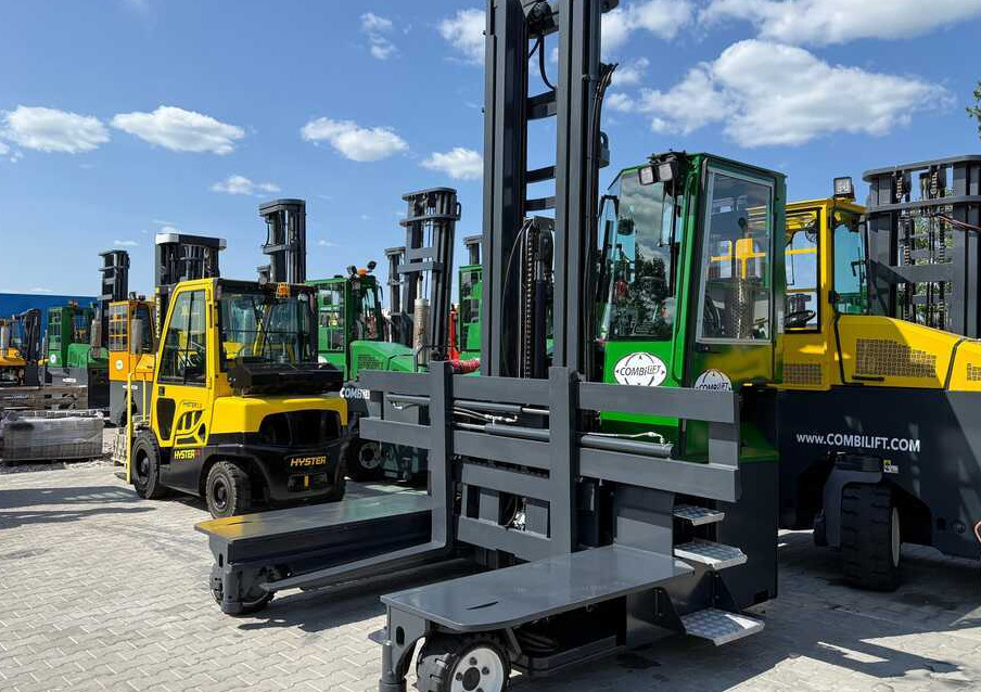 Combilift C5000E / ELECTRIC / TRIPLEX 8300MM / FULL FREE LIFT / WIDE POSITIONER / FORK SIDESHIFT / BATTERY LIKE NEW - 4-veis truck: bilde 1 Combilift C5000E / ELECTRIC / TRIPLEX 8300MM / FULL FREE LIFT / WIDE POSITIONER / FORK SIDESHIFT / BATTERY LIKE NEW - 4-veis truck: bilde 1