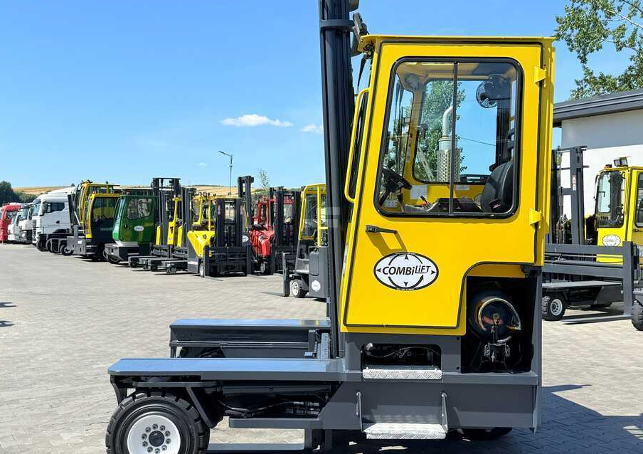 Combilift C5000XL / DUPLEX 4500MM / FREE-LIFT / POSITIONER / NEW TIRES / LIKE NEW - 4-veis truck: bilde 2 Combilift C5000XL / DUPLEX 4500MM / FREE-LIFT / POSITIONER / NEW TIRES / LIKE NEW - 4-veis truck: bilde 2