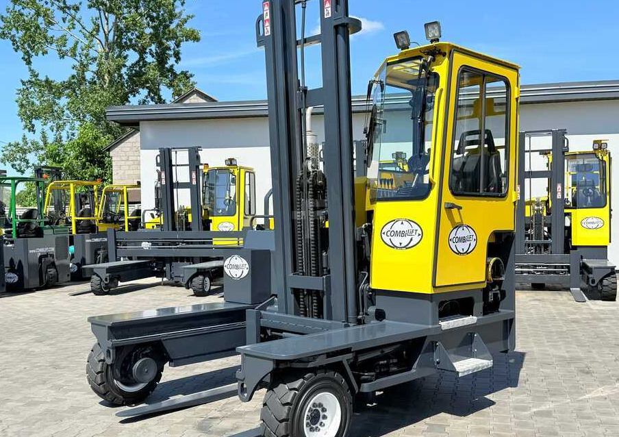 Combilift C5000XL / DUPLEX 4500MM / FREE-LIFT / POSITIONER / NEW TIRES / LIKE NEW - 4-veis truck: bilde 1 Combilift C5000XL / DUPLEX 4500MM / FREE-LIFT / POSITIONER / NEW TIRES / LIKE NEW - 4-veis truck: bilde 1