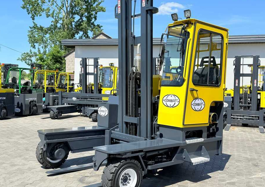 Combilift C5000XL / DUPLEX 4500MM / FREE-LIFT / POSITIONER / NEW TIRES / LIKE NEW - 4-veis truck: bilde 3 Combilift C5000XL / DUPLEX 4500MM / FREE-LIFT / POSITIONER / NEW TIRES / LIKE NEW - 4-veis truck: bilde 3