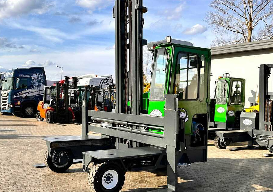 Combilift C5000XL / LPG / AIR CONDITIONING / WIDE POSITIONER / DUPLEX MAST / ADJUSTABLE FORKS / NEW TIRES / EXCELLENT CONDITION! - 4-veis truck: bilde 2 Combilift C5000XL / LPG / AIR CONDITIONING / WIDE POSITIONER / DUPLEX MAST / ADJUSTABLE FORKS / NEW TIRES / EXCELLENT CONDITION! - 4-veis truck: bilde 2