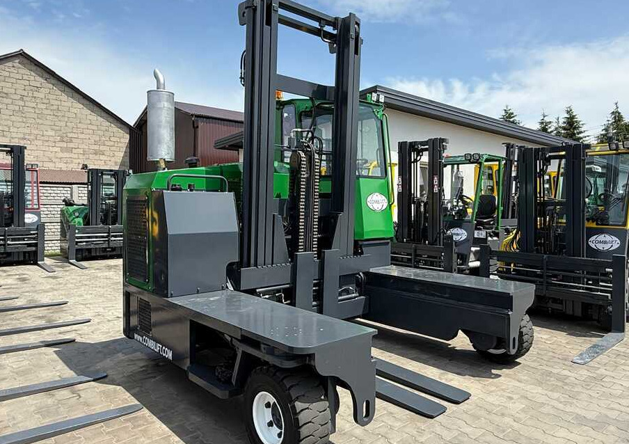 Combilift C8000 / GAS / DUPLEX / 2019 / FORK POSITIONER / NEW TIRES / LIKE-NEW - 4-veis truck: bilde 2 Combilift C8000 / GAS / DUPLEX / 2019 / FORK POSITIONER / NEW TIRES / LIKE-NEW - 4-veis truck: bilde 2