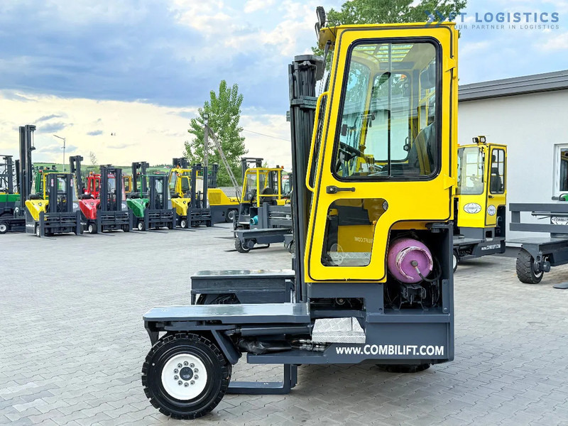 Combilift COMBILIFT C3000XL LARGE CABIN – DUPLEX 3200mm – Year 2015 – LPG – FREE LIFT – SIDESHIFT – CONDITION 5/5 COMBILIFT C3000XL LARGE - 4-veis truck: bilde 2 Combilift COMBILIFT C3000XL LARGE CABIN – DUPLEX 3200mm – Year 2015 – LPG – FREE LIFT – SIDESHIFT – CONDITION 5/5 COMBILIFT C3000XL LARGE - 4-veis truck: bilde 2