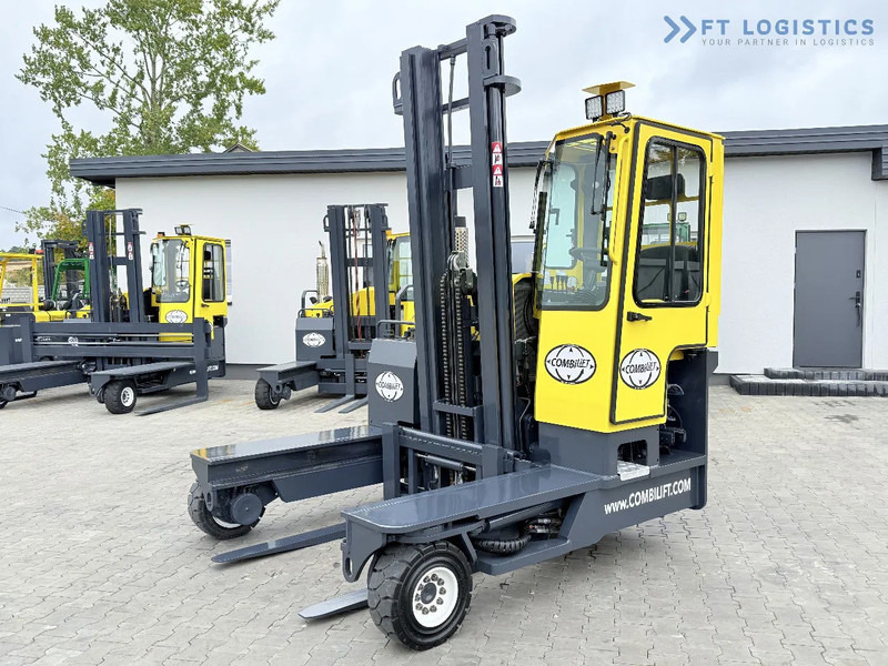 Combilift Combilift FOUR-WAY / MULTI-DIRECTIONAL FORKLIFT C4000 / GAS / DUPLEX 4600MM / ONLY 5614 OPERATING HOURS / FORK POSITIONER / FULL - 4-veis truck: bilde 1 Combilift Combilift FOUR-WAY / MULTI-DIRECTIONAL FORKLIFT C4000 / GAS / DUPLEX 4600MM / ONLY 5614 OPERATING HOURS / FORK POSITIONER / FULL - 4-veis truck: bilde 1