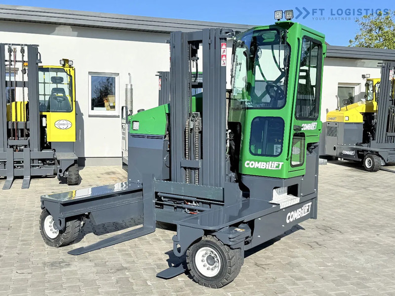 Combilift Combilift FOUR-WAY MULTIDIRECTIONAL FORKLIFT C4500 / DIESEL / TRIPLEX 4900MM / ONLY 4854 HOURS / FORK POSITIONER / FULL CABIN – - 4-veis truck: bilde 1 Combilift Combilift FOUR-WAY MULTIDIRECTIONAL FORKLIFT C4500 / DIESEL / TRIPLEX 4900MM / ONLY 4854 HOURS / FORK POSITIONER / FULL CABIN – - 4-veis truck: bilde 1