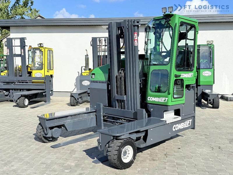 Combilift FOUR-WAY / MULTI-DIRECTIONAL FORKLIFT C4500 / DIESEL / TRIPLEX 4900MM / ONLY 4160 WORKING HOURS / FORK POSITIONER / FULL CABIN W - 4-veis truck: bilde 2 Combilift FOUR-WAY / MULTI-DIRECTIONAL FORKLIFT C4500 / DIESEL / TRIPLEX 4900MM / ONLY 4160 WORKING HOURS / FORK POSITIONER / FULL CABIN W - 4-veis truck: bilde 2