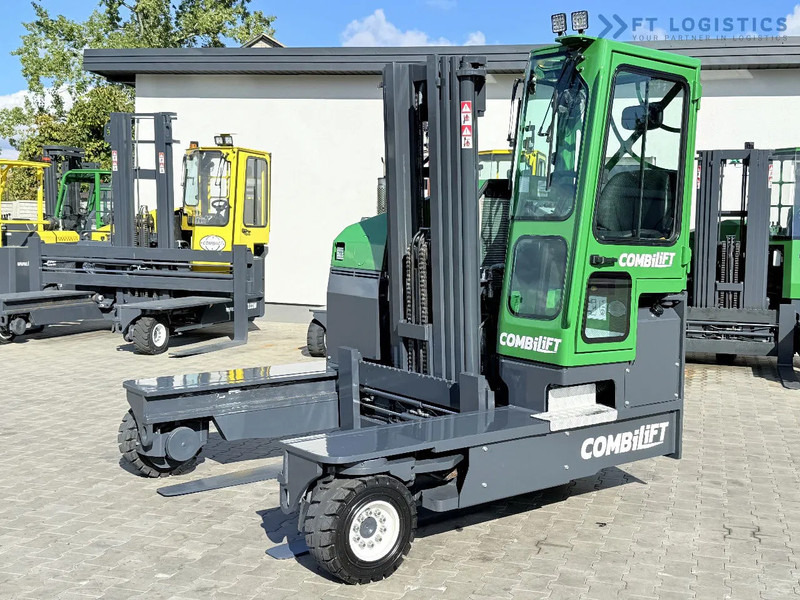 Combilift FOUR-WAY / MULTI-DIRECTIONAL FORKLIFT C4500 / DIESEL / TRIPLEX 4900MM / ONLY 4160 WORKING HOURS / FORK POSITIONER / FULL CABIN W - 4-veis truck: bilde 1 Combilift FOUR-WAY / MULTI-DIRECTIONAL FORKLIFT C4500 / DIESEL / TRIPLEX 4900MM / ONLY 4160 WORKING HOURS / FORK POSITIONER / FULL CABIN W - 4-veis truck: bilde 1