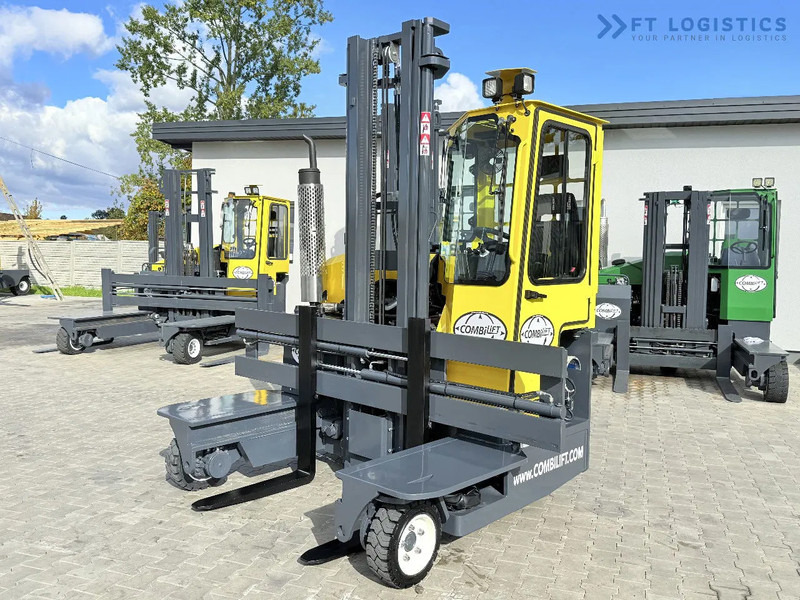 Combilift FOUR-WAY / MULTI-DIRECTIONAL FORKLIFT / ONLY 491 HOURS / C2500 / GAS / DUPLEX 4600MM / SHORT – ONLY 1900MM / WIDTH 2700MM WITH F - 4-veis truck: bilde 2 Combilift FOUR-WAY / MULTI-DIRECTIONAL FORKLIFT / ONLY 491 HOURS / C2500 / GAS / DUPLEX 4600MM / SHORT – ONLY 1900MM / WIDTH 2700MM WITH F - 4-veis truck: bilde 2