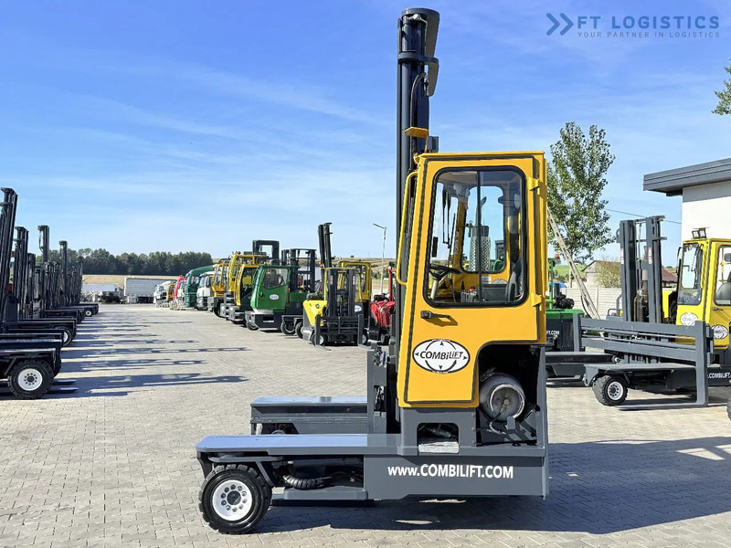 Combilift FOUR-WAY MULTIDIRECTIONAL FORKLIFT / C4000 / DUPLEX - 5500MM / FREE-LIFT / FORKS POSITIONER / LIKE-NEW FOUR-WAY MULTIDIRECTIONAL - 4-veis truck: bilde 4 Combilift FOUR-WAY MULTIDIRECTIONAL FORKLIFT / C4000 / DUPLEX - 5500MM / FREE-LIFT / FORKS POSITIONER / LIKE-NEW FOUR-WAY MULTIDIRECTIONAL - 4-veis truck: bilde 4