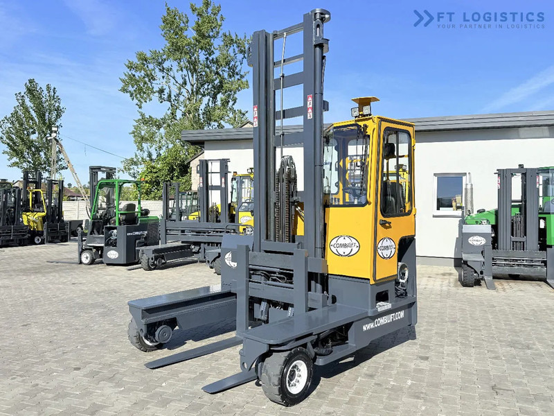 Combilift FOUR-WAY MULTIDIRECTIONAL FORKLIFT / C4000 / DUPLEX - 5500MM / FREE-LIFT / FORKS POSITIONER / LIKE-NEW FOUR-WAY MULTIDIRECTIONAL - 4-veis truck: bilde 2 Combilift FOUR-WAY MULTIDIRECTIONAL FORKLIFT / C4000 / DUPLEX - 5500MM / FREE-LIFT / FORKS POSITIONER / LIKE-NEW FOUR-WAY MULTIDIRECTIONAL - 4-veis truck: bilde 2