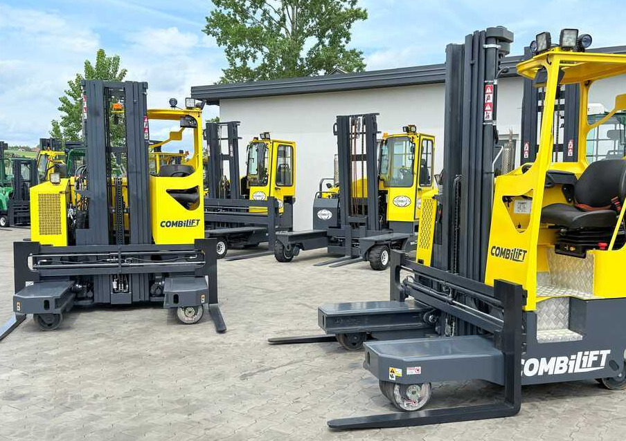 Combilift MR / ELECTRIC / TRIPLEX – 6000MM / FULL FREE LIFT / WIDE POSITIONER / FORK SIDESHIFT / ONLY 1400 HOURS / LIKE NEW - 4-veis truck: bilde 2 Combilift MR / ELECTRIC / TRIPLEX – 6000MM / FULL FREE LIFT / WIDE POSITIONER / FORK SIDESHIFT / ONLY 1400 HOURS / LIKE NEW - 4-veis truck: bilde 2