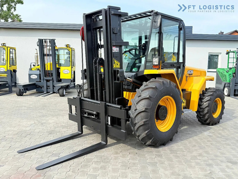 JCB 940 / DIESEL / TRIPLEX 4500MM / FORK POSITIONER / SIDE SHIFT / 4T / NEW TYRES / LIKE NEW 940 / DIESEL / TRIPLEX 4500MM / FORK PO - Terrenggående gaffeltruck: bilde 1 JCB 940 / DIESEL / TRIPLEX 4500MM / FORK POSITIONER / SIDE SHIFT / 4T / NEW TYRES / LIKE NEW 940 / DIESEL / TRIPLEX 4500MM / FORK PO - Terrenggående gaffeltruck: bilde 1