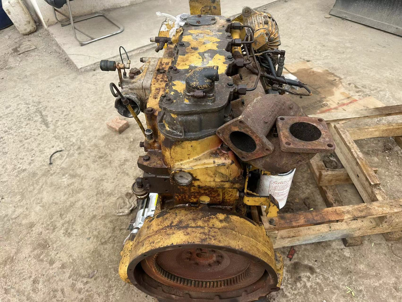 CATERPILLAR 3204 - Motor for Gravemaskin: bilde 2 CATERPILLAR 3204 - Motor for Gravemaskin: bilde 2