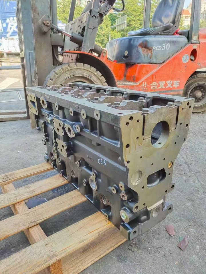 CATERPILLAR C6.6 - Motor for Gravemaskin: bilde 4 CATERPILLAR C6.6 - Motor for Gravemaskin: bilde 4
