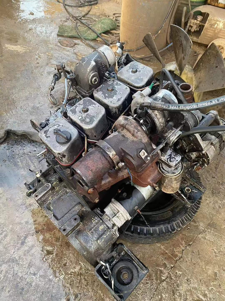 CUMMINS 4BT3.9 - Motor for Minigraver: bilde 2 CUMMINS 4BT3.9 - Motor for Minigraver: bilde 2