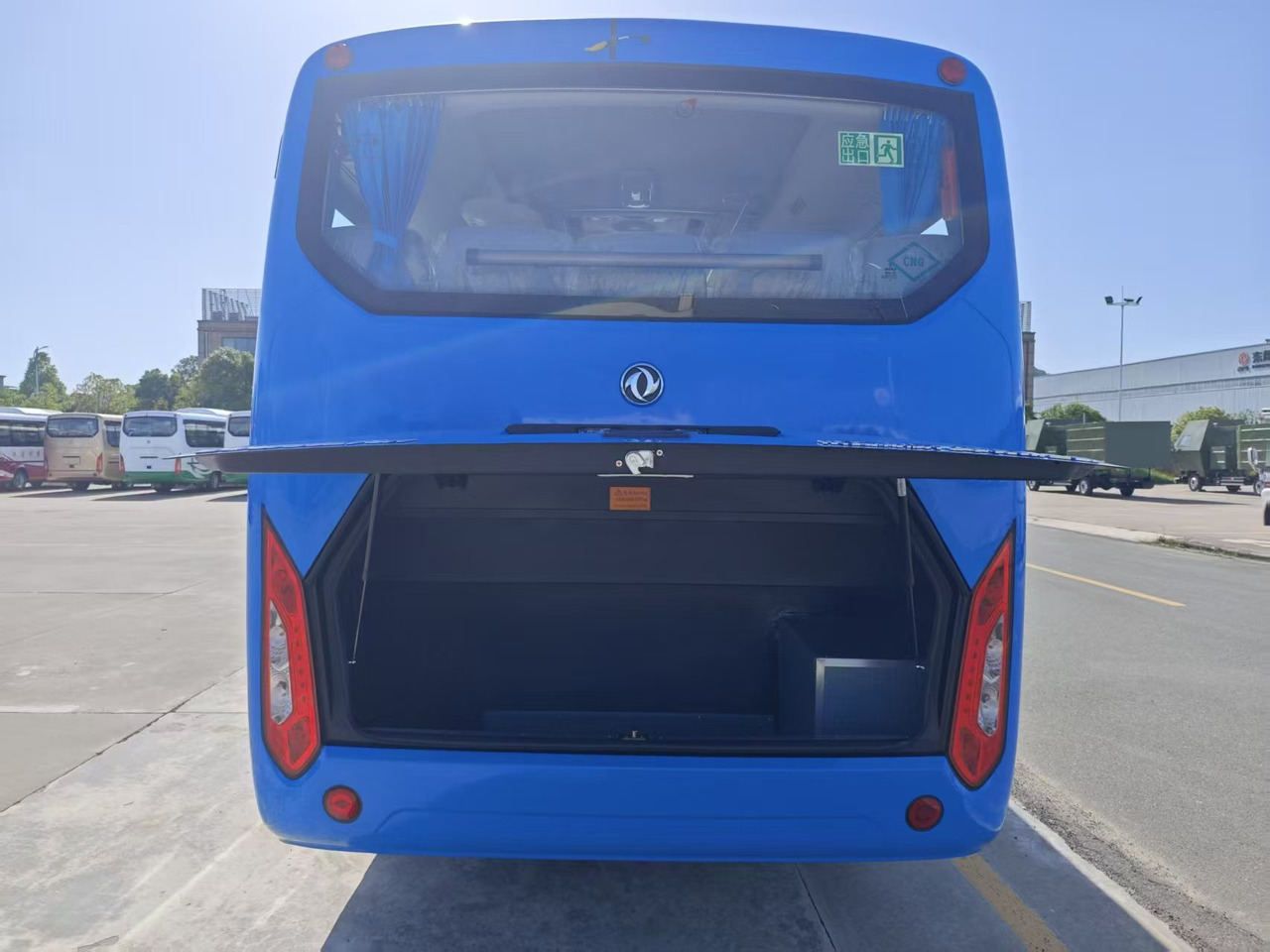 DONGFENG CNG 30 seats - Turistbuss: bilde 4 DONGFENG CNG 30 seats - Turistbuss: bilde 4