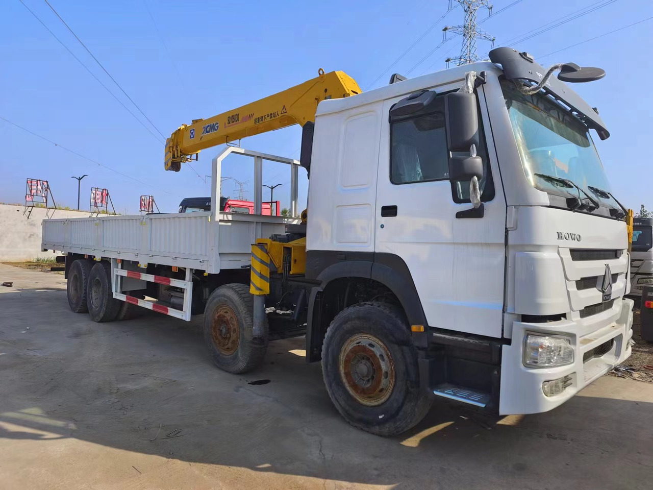 HOWO HOWO 371 chassis,10 TONS crane truck - Kranbil: bilde 5 HOWO HOWO 371 chassis,10 TONS crane truck - Kranbil: bilde 5