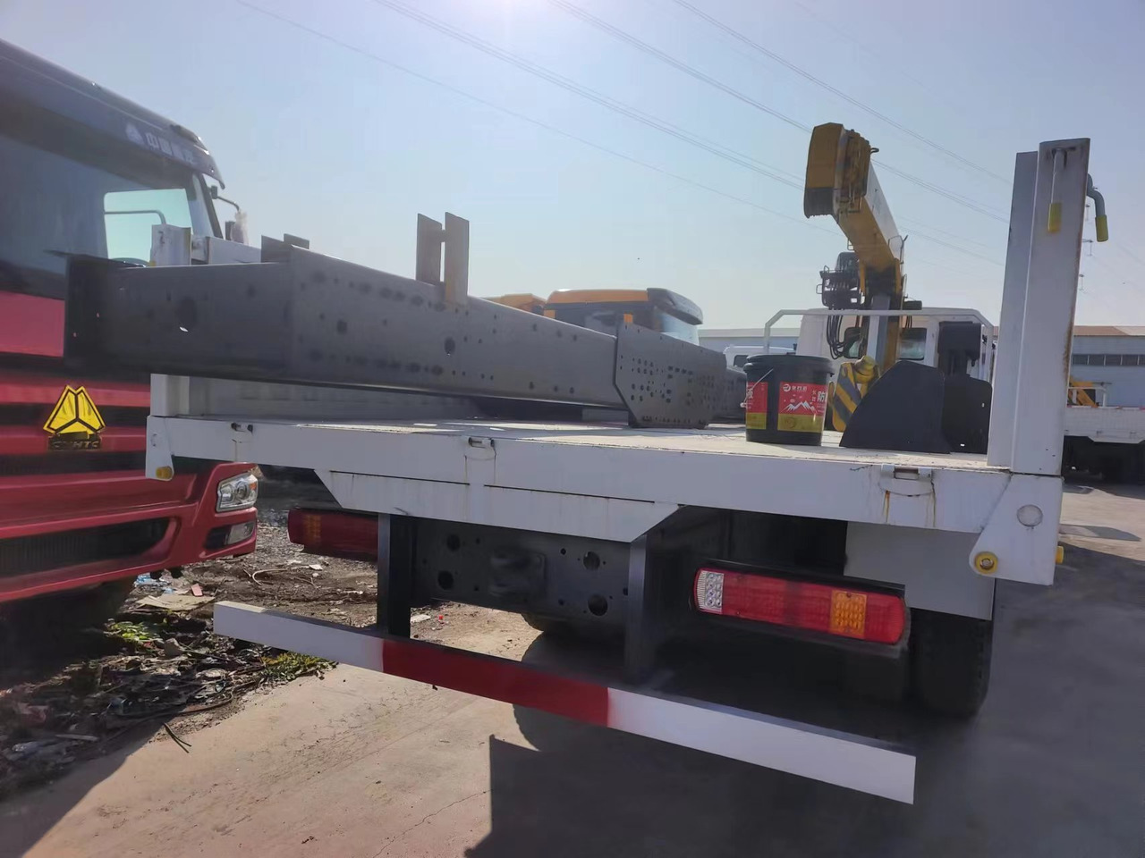 HOWO HOWO 371 chassis,10 TONS crane truck - Kranbil: bilde 3 HOWO HOWO 371 chassis,10 TONS crane truck - Kranbil: bilde 3