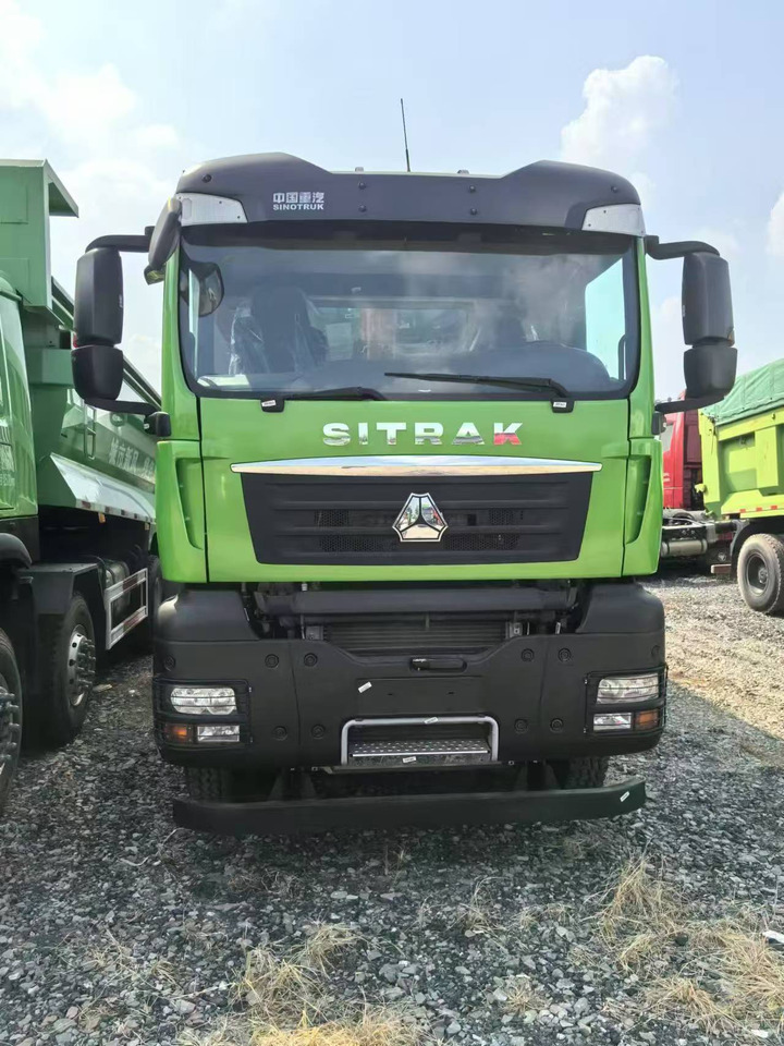 HOWO HOWO 6*6 dump truck - Tippbil: bilde 1 HOWO HOWO 6*6 dump truck - Tippbil: bilde 1