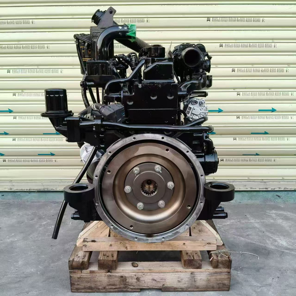 KOMATSU 4D95LE-5 - Motor for Gravemaskin: bilde 4 KOMATSU 4D95LE-5 - Motor for Gravemaskin: bilde 4