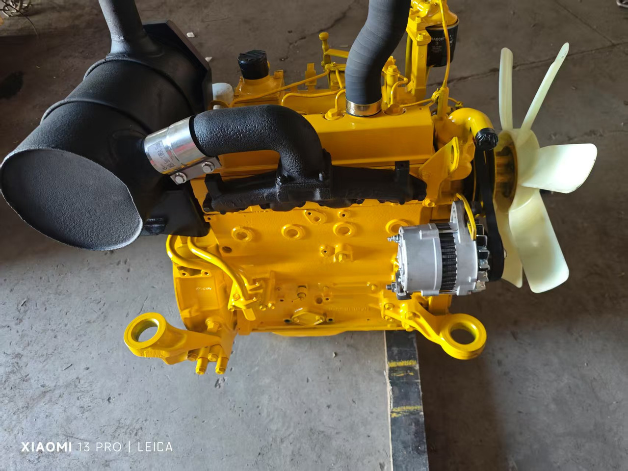 KOMATSU 4D95LE - Motor for Gravemaskin: bilde 2 KOMATSU 4D95LE - Motor for Gravemaskin: bilde 2