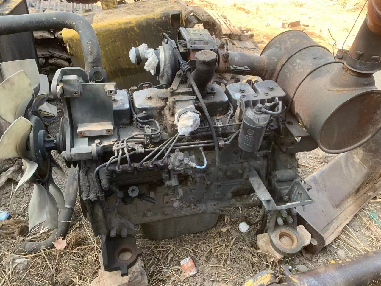 KOMATSU 6D102 - Motor for Gravemaskin: bilde 2 KOMATSU 6D102 - Motor for Gravemaskin: bilde 2