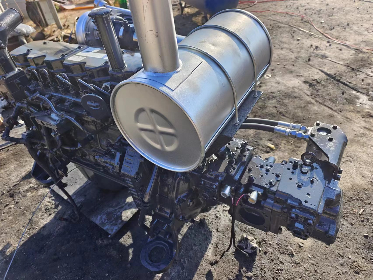 KOMATSU 6D107E-1 - Motor for Gravemaskin: bilde 4 KOMATSU 6D107E-1 - Motor for Gravemaskin: bilde 4