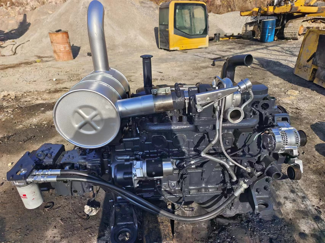 KOMATSU 6D107E-1 - Motor for Gravemaskin: bilde 1 KOMATSU 6D107E-1 - Motor for Gravemaskin: bilde 1