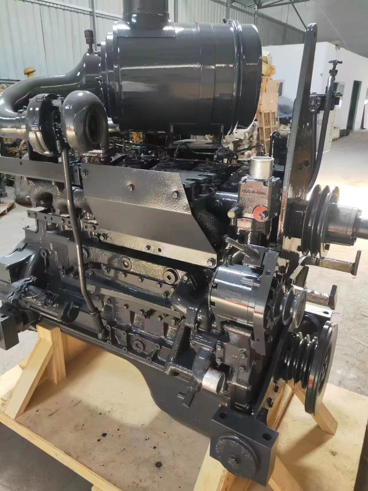 KOMATSU 6D125 - Motor for Gravemaskin: bilde 1 KOMATSU 6D125 - Motor for Gravemaskin: bilde 1