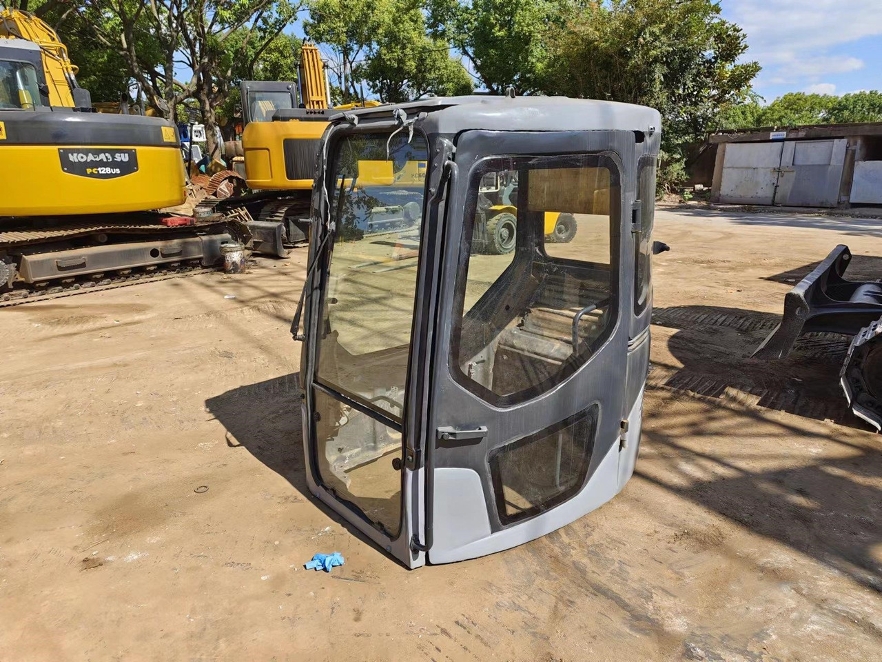 KOMATSU PC78US-6 - Førerhus for Gravemaskin: bilde 1 KOMATSU PC78US-6 - Førerhus for Gravemaskin: bilde 1