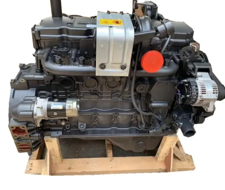 KOMATSU SAA6D102E - Motor for Gravemaskin: bilde 1 KOMATSU SAA6D102E - Motor for Gravemaskin: bilde 1