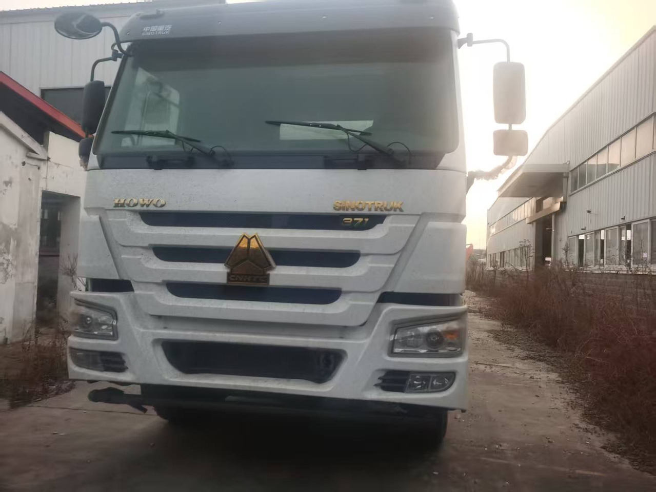 SINOTRUK HOWO 371HP,6×4,20 cubic - Tankbil: bilde 2 SINOTRUK HOWO 371HP,6×4,20 cubic - Tankbil: bilde 2