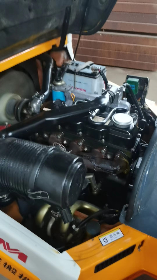 TCM 3 tons 2 stages - Dieseltruck: bilde 2 TCM 3 tons 2 stages - Dieseltruck: bilde 2