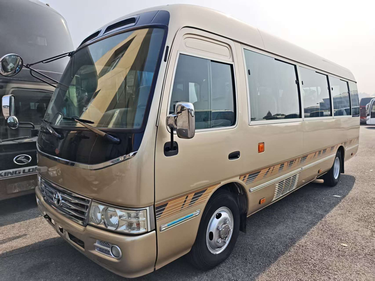 TOYOTA COASTER 23 seats - Turistbuss: bilde 2 TOYOTA COASTER 23 seats - Turistbuss: bilde 2