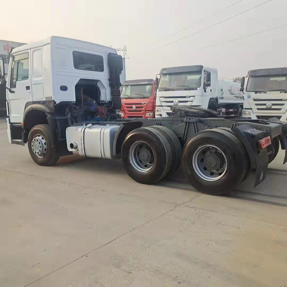 SINOTRUK HOWO 371,6×4 - Trekkvogn: bilde 3 SINOTRUK HOWO 371,6×4 - Trekkvogn: bilde 3