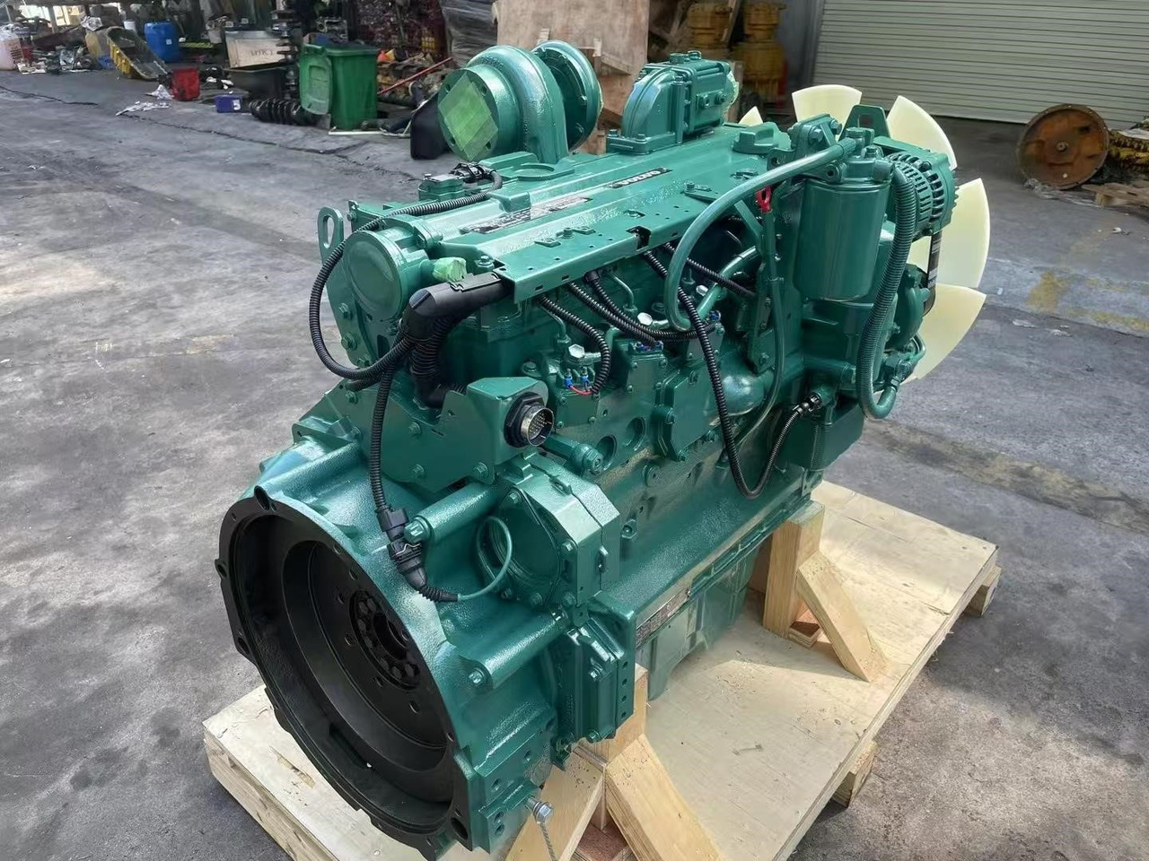 VOLVO D6D - Motor for Gravemaskin: bilde 2 VOLVO D6D - Motor for Gravemaskin: bilde 2