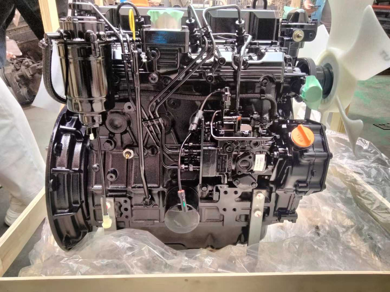 YANMAR 4TNE98 - Motor for Gravemaskin: bilde 3 YANMAR 4TNE98 - Motor for Gravemaskin: bilde 3