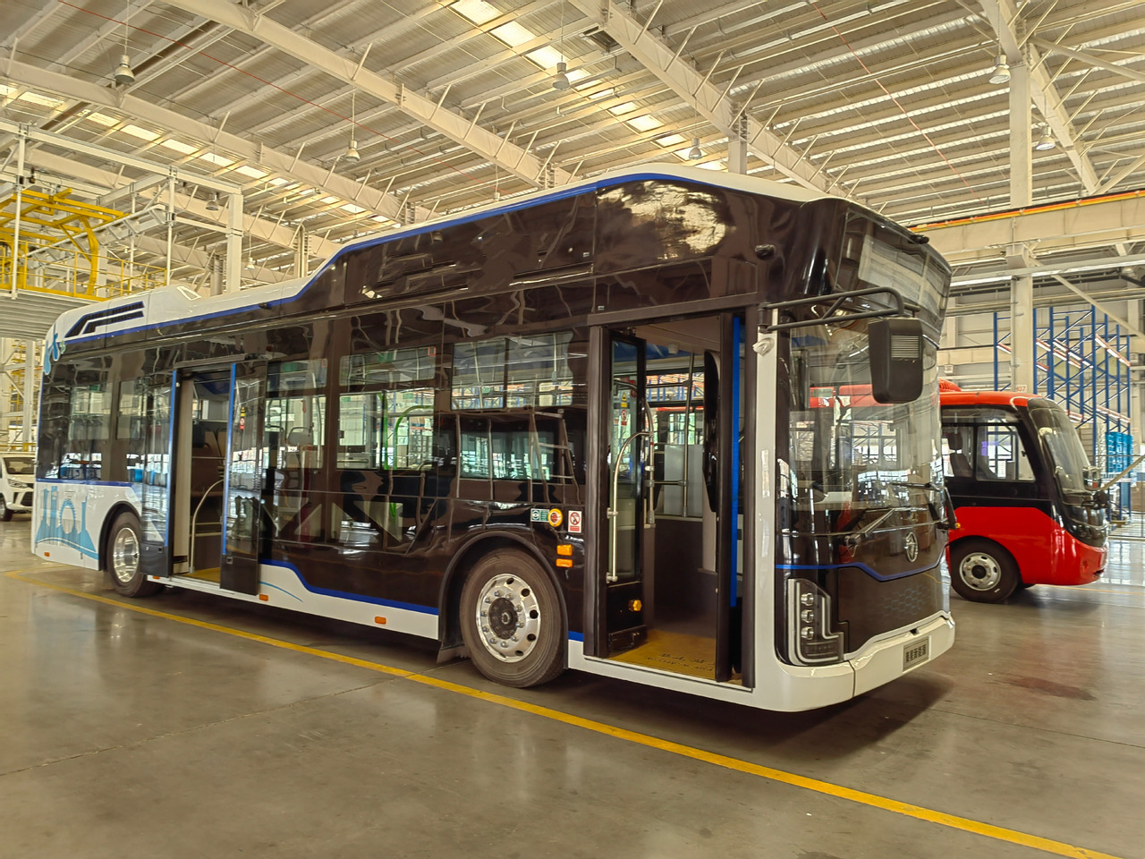 Fuel cell bus - Bybuss: bilde 1 Fuel cell bus - Bybuss: bilde 1