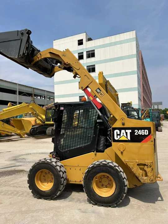 90% New Front Loader Tractor CAT 246D Skid Steer Loader / Used Cat 226B 246C 246d Mini Skid Steer Loader in Stock - Kompaktlaster: bilde 5 90% New Front Loader Tractor CAT 246D Skid Steer Loader / Used Cat 226B 246C 246d Mini Skid Steer Loader in Stock - Kompaktlaster: bilde 5