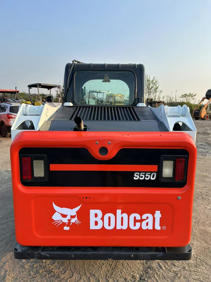 BOBCAT High Performance Low Hours Excellent Condition Reliable Second Hand Bobcat S550 Skid Steer Loader in Stock for Sale - Bygg og anlegg: bilde 4 BOBCAT High Performance Low Hours Excellent Condition Reliable Second Hand Bobcat S550 Skid Steer Loader in Stock for Sale - Bygg og anlegg: bilde 4