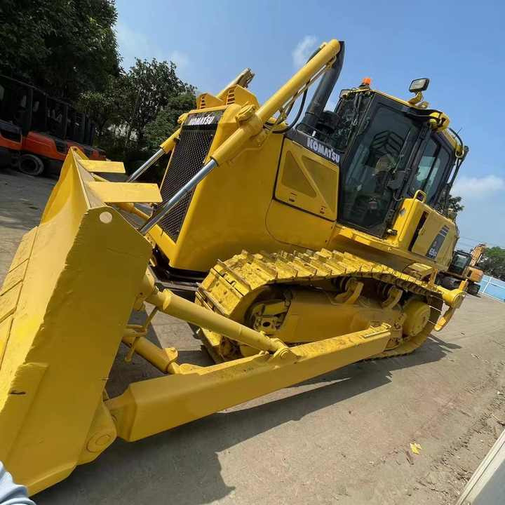 Komatsu D65EX High Efficiency Bulldozer komatsu Engine 180HP Crawler Bulldozer China - Bulldozer: bilde 4 Komatsu D65EX High Efficiency Bulldozer komatsu Engine 180HP Crawler Bulldozer China - Bulldozer: bilde 4