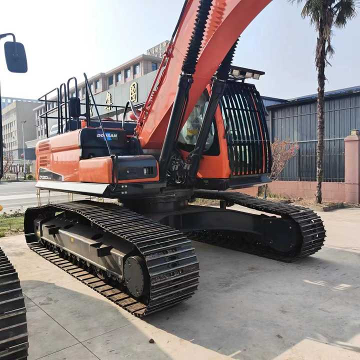 Korea Made Doosan Digger Dx300lc Doosan Used Machinery Excavator , Doosan Dx220 Dx300 Dx200 - Beltegraver: bilde 3 Korea Made Doosan Digger Dx300lc Doosan Used Machinery Excavator , Doosan Dx220 Dx300 Dx200 - Beltegraver: bilde 3